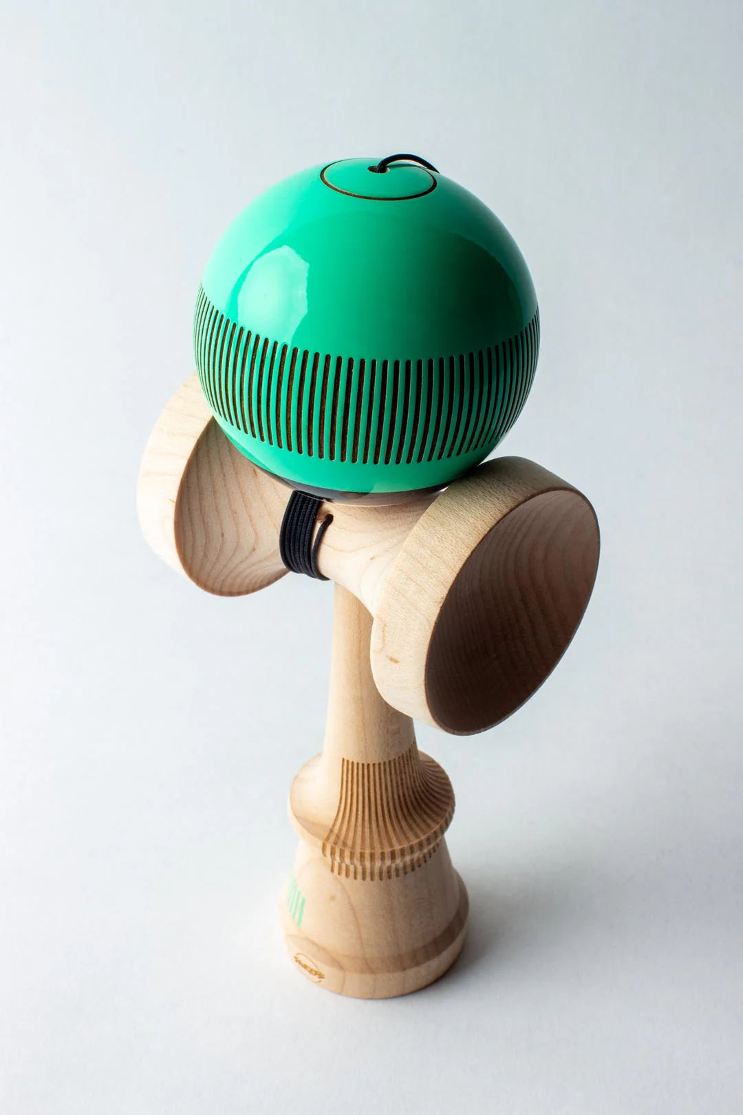 Sweets Kendama Broken Bones Series - Mint Green