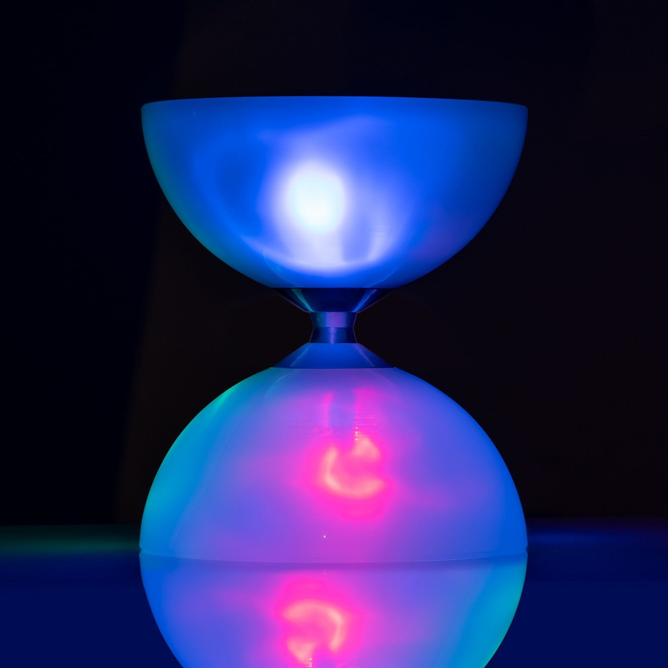 Juggle Dream Big Top Bearing LED Diabolo
