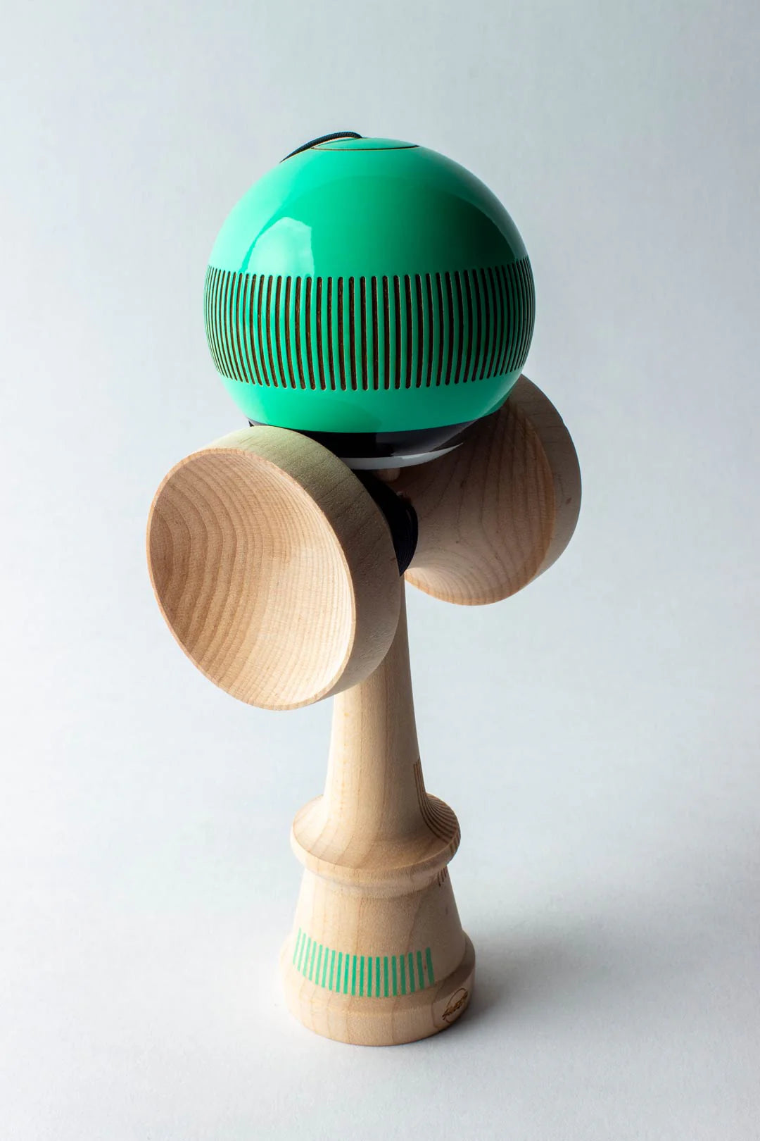Sweets Kendama Broken Bones Series - Mint Green